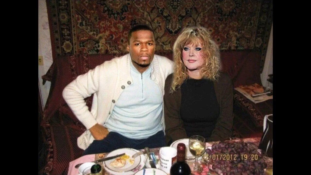 Пугачева 50 cent позови меня. 50 cent и алла пугачева. Алла пугачёва и 50 cent. Пугачева 50 cent позови меня. Пугачева 50 cent позови меня.