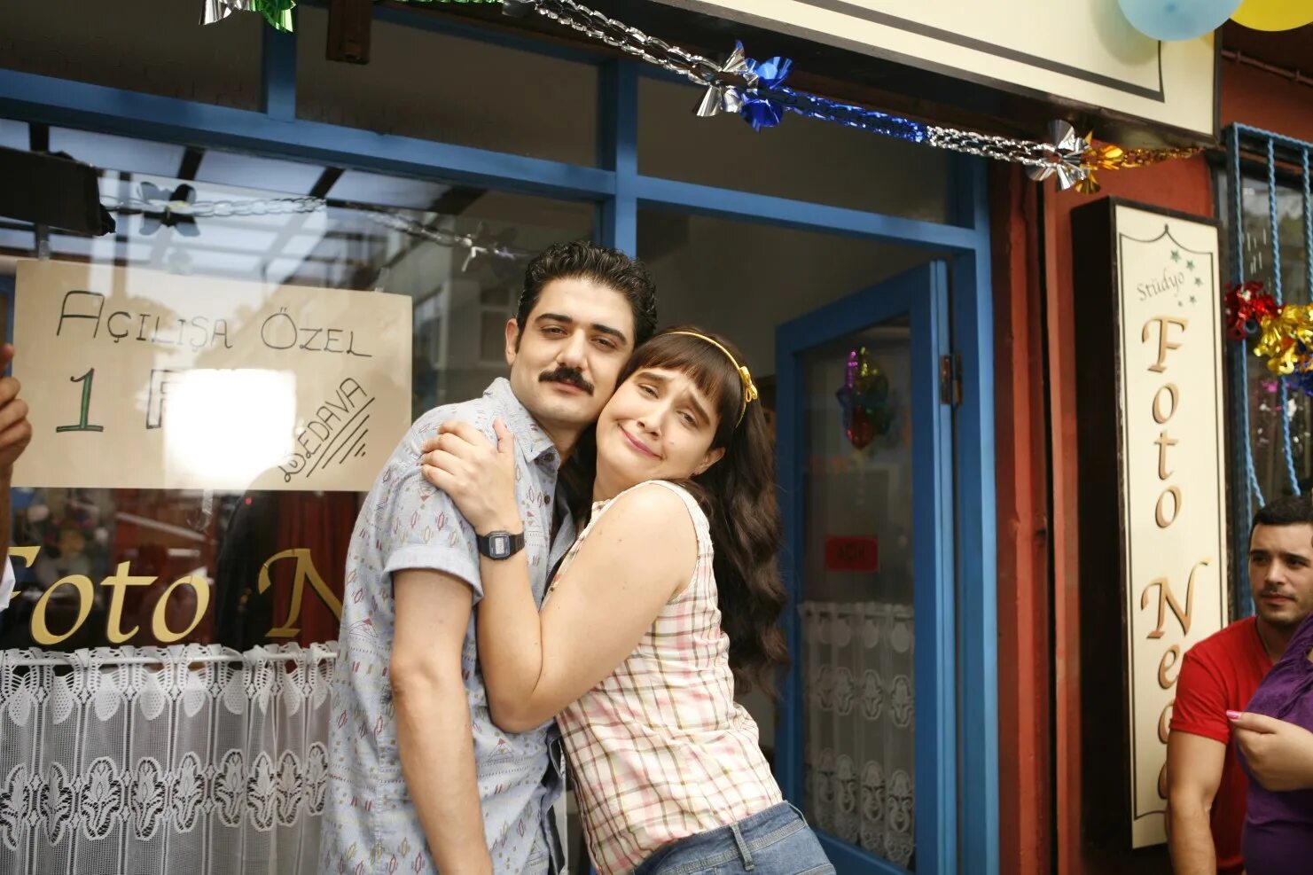 барыш ардуч и гюпсэ озай. делиха фильм 2014. делиха на русском языке в хорошем. Deliha. делиха на русском языке в хорошем.