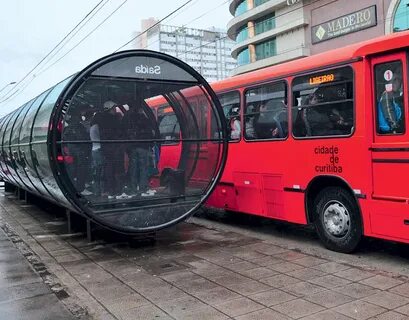 Автобус в маленьком городе