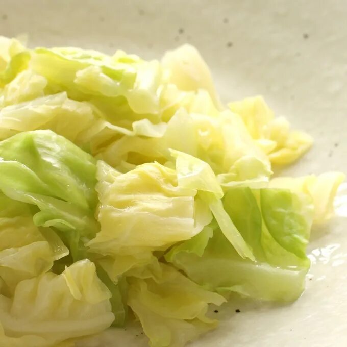 Капуста белокочанная нарезанная. Капуста жир. Капуста белокочанная припущенная. Вареная капуста. Капуста для варки.