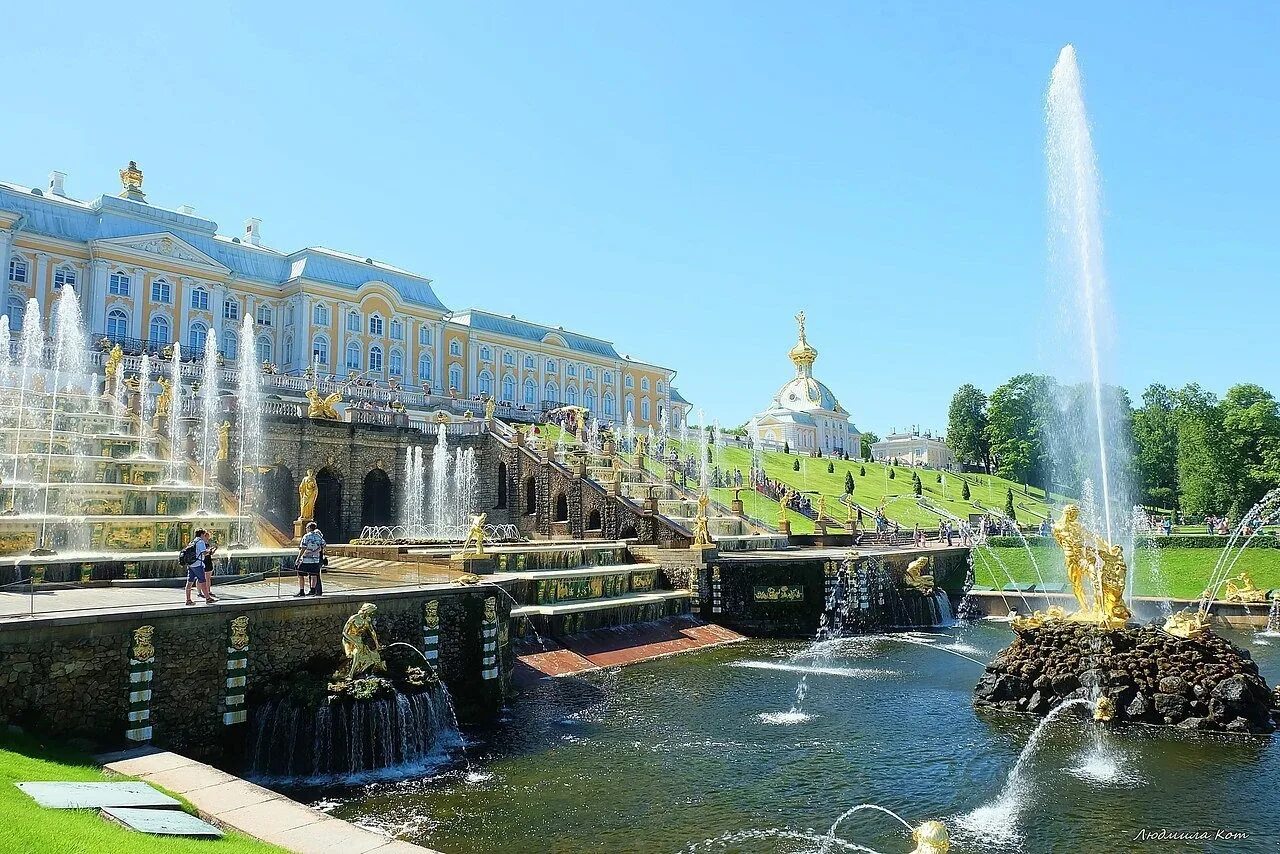 Петергоф дворцово-парковый комплекс. Дворцовый комплекс Петергоф. Примечательности Санкт Петербурга Петергофский дворец. Петергоф дворец фонтаны