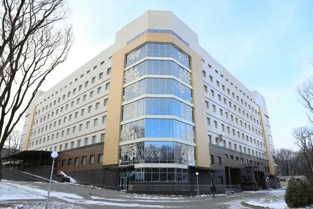 В перинатальном центре Ставрополя маме близнецов вручили сертификат на МСК