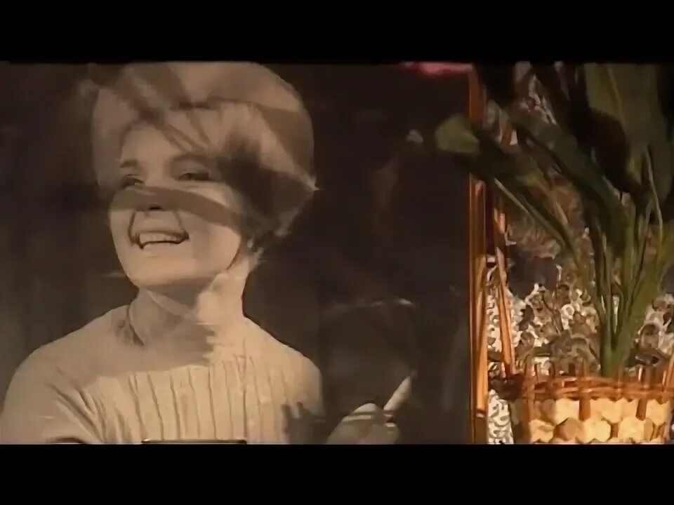 Кино 2 километра до нового года. Песня в двух километрах от нового. Вячеслав хурсенко песни из фильма два километра до нового года. В двух километрах от нового года актеры. Постер в двух километрах от нового года.