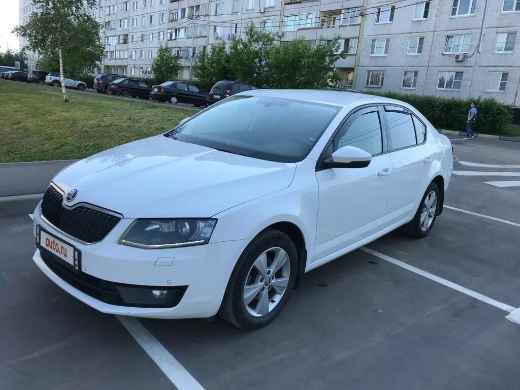 Skoda Octavia a7 2013. Skoda Octavia 2013 белая.