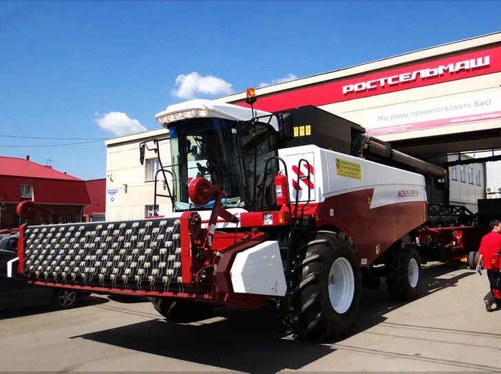 комбайн ростсельмаш акрос 595. комбайн ростсельмаш акрос 595. комбайн acros 585. комбайн акрос 595. рсм-152 acros-595 plus.