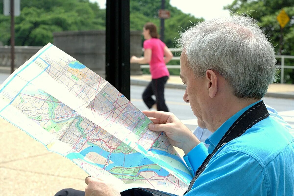 Read a map. Reading maps. человек ориентируется. the map reader.
