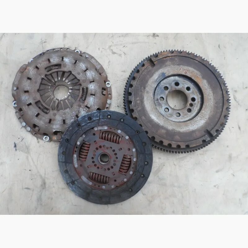 Диск сцепления opel astra h 1. Маховик диск сцепления 21015. Диск сцепления 22 зуба. Диск сцепления форд транзит 2,0. Маховик сцепления 612600020211.