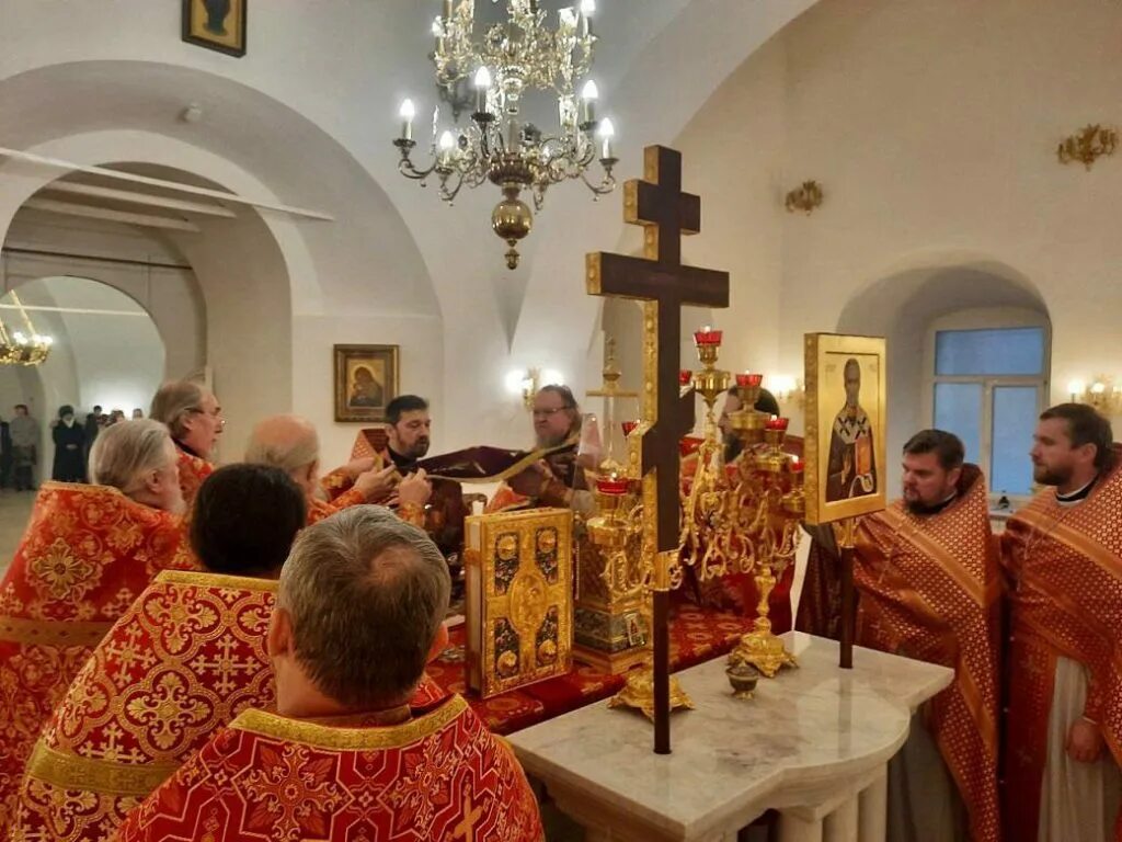 Воскресения словущего что это значит. Храм воскресенье словущего апостола филиппа подольск. настоятели московских храмов фото. церковь святого воскресения. храм воскресения словущего на гайве.