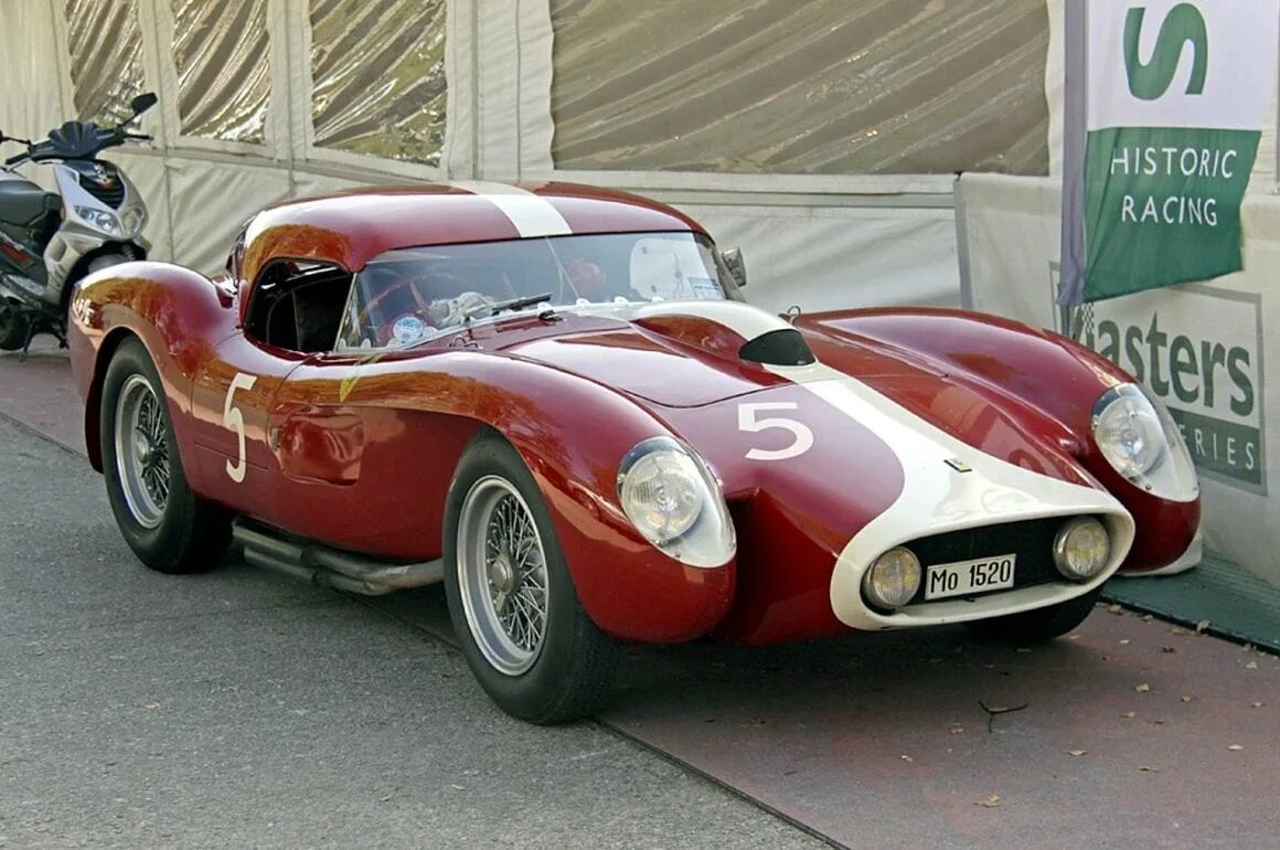 Трагедия феррари 1957. Ferrari testarossa 250 1957. ferrari 250 testarossa 1957 колесо. 8. ferrari 250 testa rossa 1957 года. ferrari 1941.