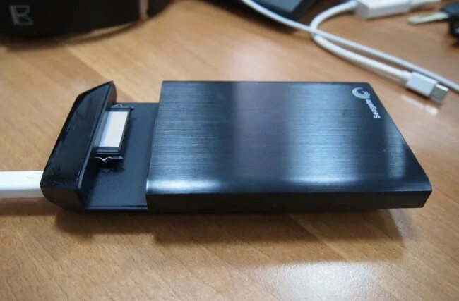 Диск seagate внешний разобрать. Seagate backup plus desktop drive srd0sp0. seagate backup plus portable drive 1tb srd0sp0. usb seagate srd0sp0 500gb. seagate 500gb srd0sp0.