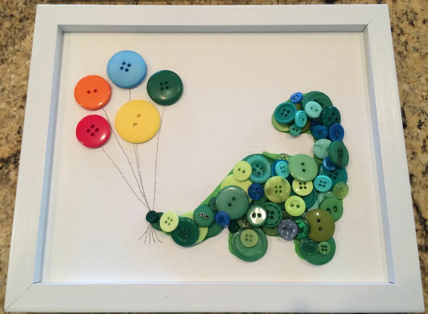 Панно из пуговиц. Панно из пуговиц. Неожиданные материалы создаем изображение из пуговиц. Шедевры из пуговиц. Неожиданные материалы создаем изображение из пуговиц.