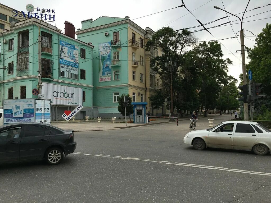 гимназия 4 махачкала. г махачкала ул айвазовского 2. улица радищева махачкала. 4 махачкала. улица комсомольская 4 махачкала.