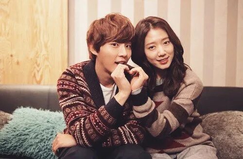 Дорама мой сосед по комнате детектив. Юн ши юн и пак шин хе. Дорама сосед детектив. Мой сосед детектив лу яо. Красавчик по соседству сериал.