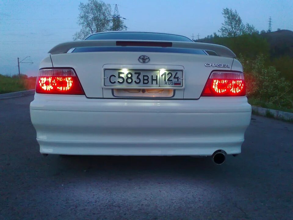 Фонари чайзера. Chaser 100 фонари. задние фонари чайзер 100. toyota chaser 90 задняя оптика led.