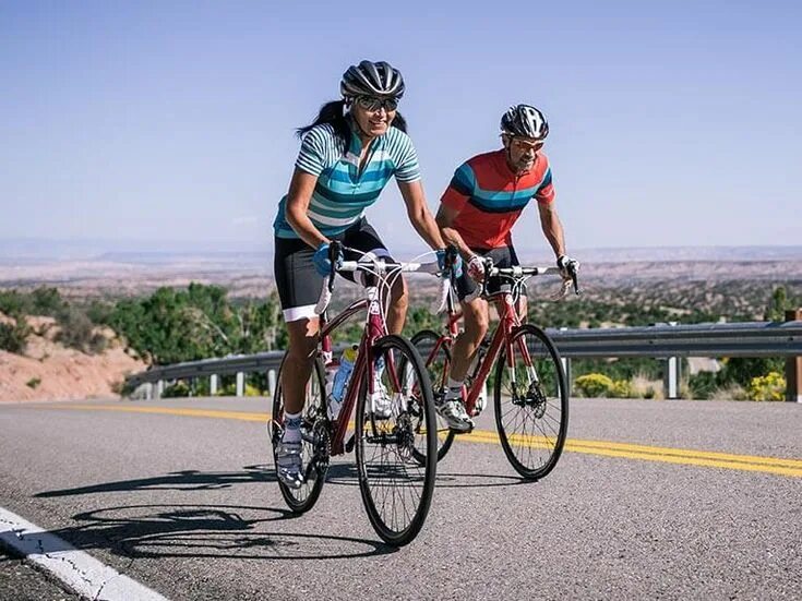 Cycling wear. Skeleto cycling wear. Форма велогонщиков. Профессиональные велосипедисты. Cycling wear.