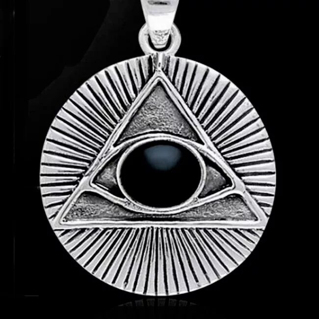 Око гора египетский амулет. Кулон всевидящего ока. Кулон всевидящего ока. Кулон глаз. Золотой амулет всевидящее око.