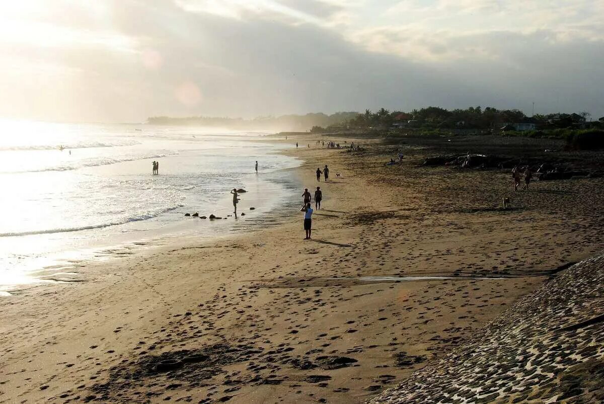 Чанги бич. Район Чангу Бали. Пляж Canggu Bali. Чангу Берава Бали. Пляж Эхо Чангу.