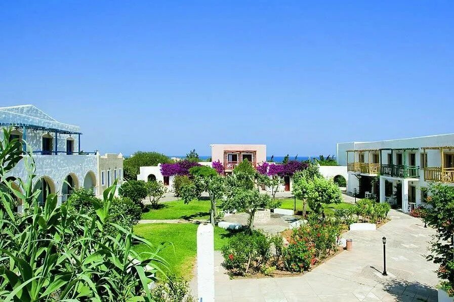 Full village. Крит Альдемар Кретан Виладж. Aldemar Cretan Village 4*. Anna Maria Village 4 Аниссарас Крит Ираклион. Отель загородного типа Aldemar Cretan Village.