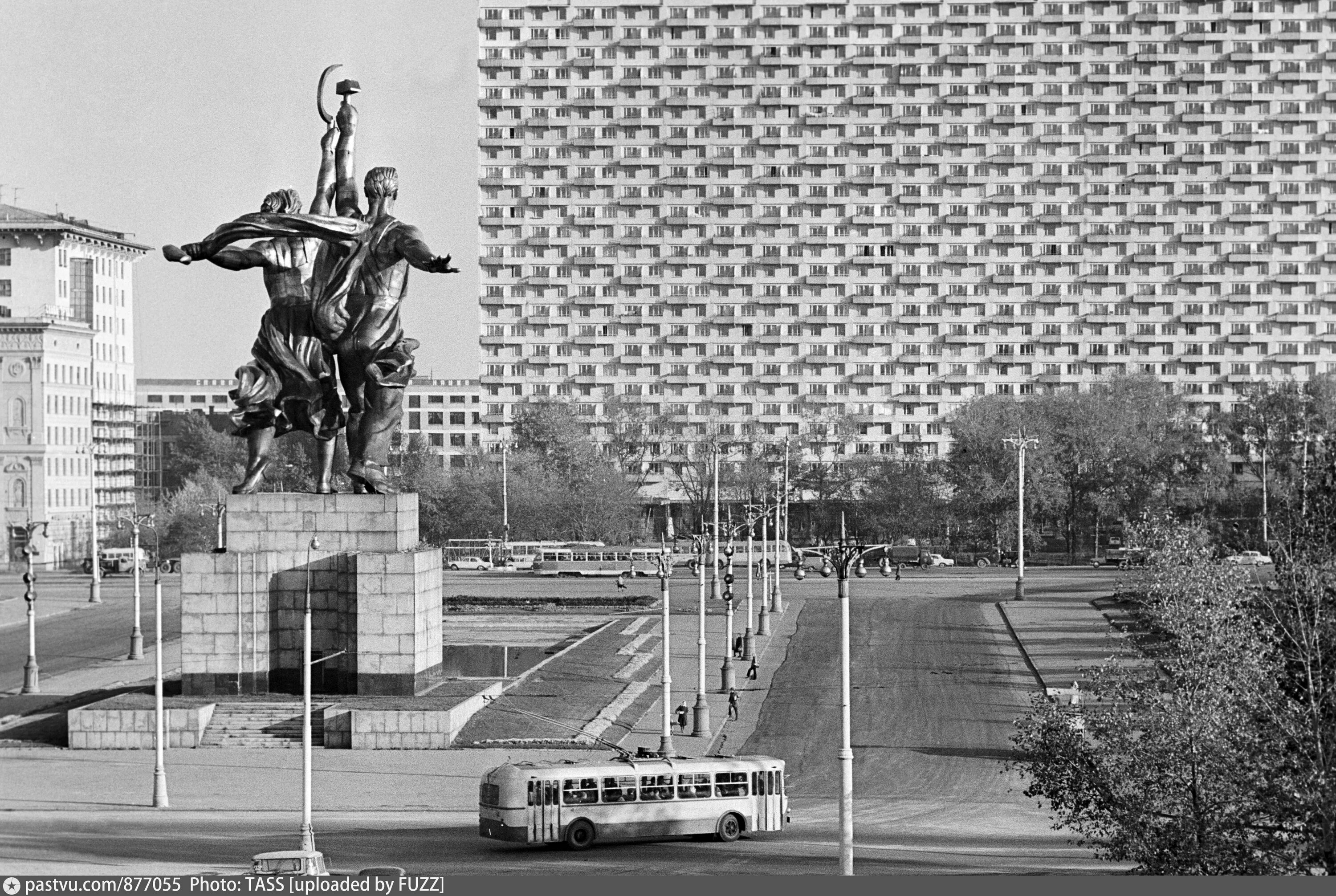 Советский район москвы ссср. Советская архитектура 70-80. Памятники Советской архитектуре в Москве. Архитектура 60х в СССР. Архитектура 70-80 годов в СССР.