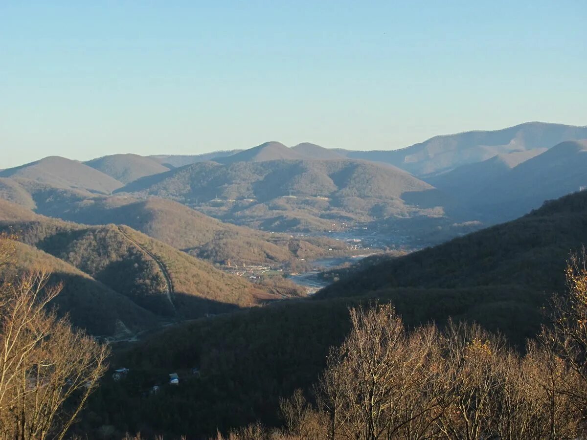 Агуй шапсуг. Усадьба причерноморского шапсуга. Адыгский музей аул агуй-шапсуг. Аул агуй-шапсуг краснодарский край. Адыгский музей аул агуй-шапсуг.