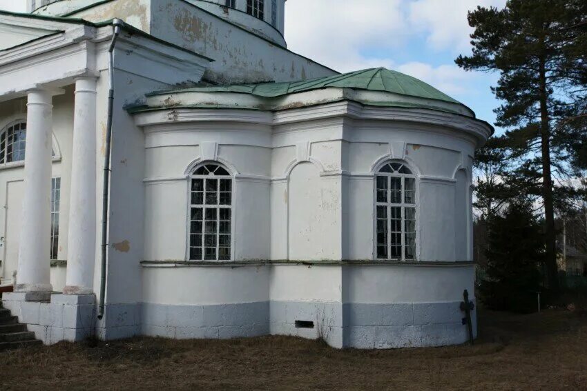 Сомино ленинградская область фото. Сомино ленинградская область. Сомино ленинградская. Петропавловская церковь сомино. Петропавловская церковь сомино.
