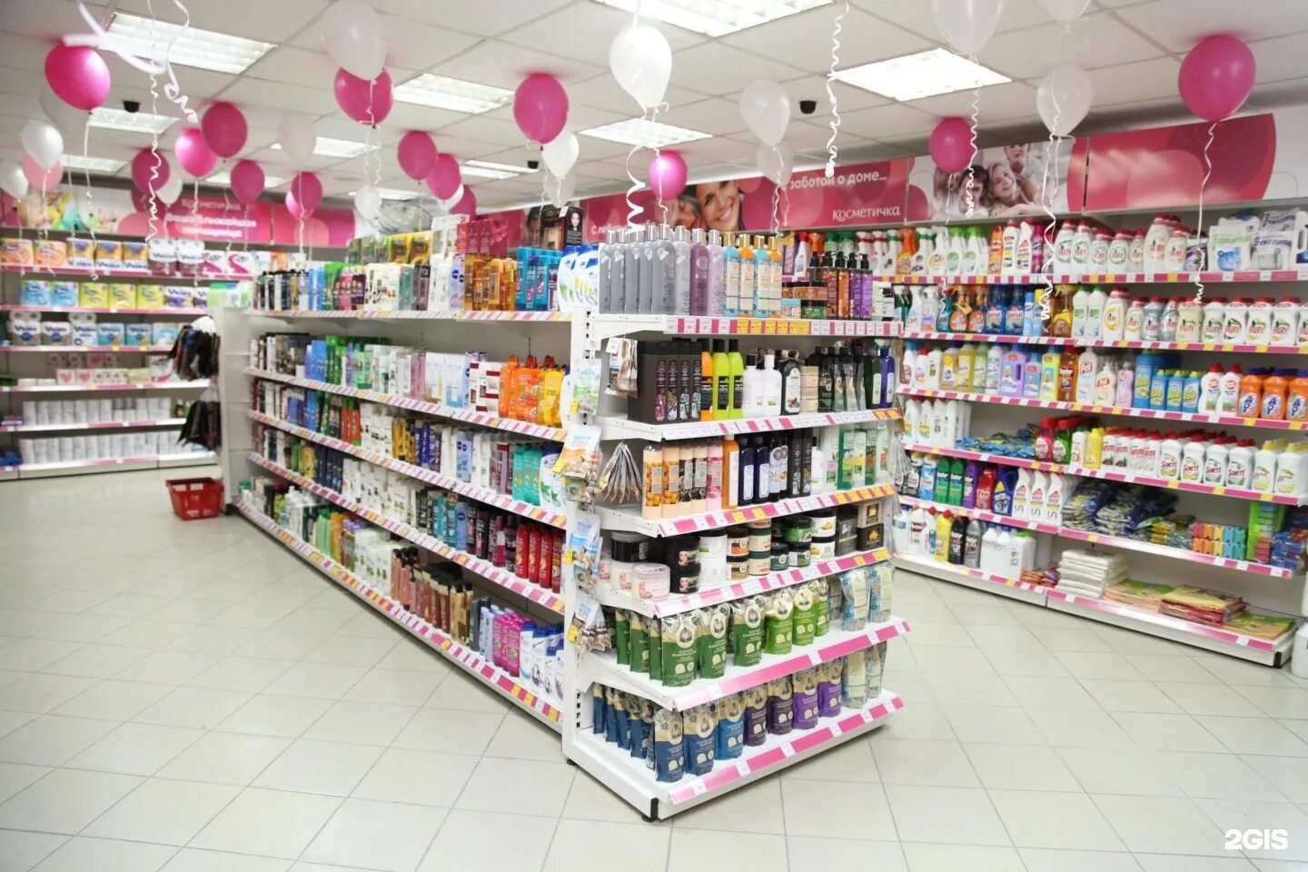 Сеть бытовых магазинов. Сеть магазинов domo. Торговый зал с бытовой техникой. Сеть бытовых магазинов. Бытовая техника магазин.