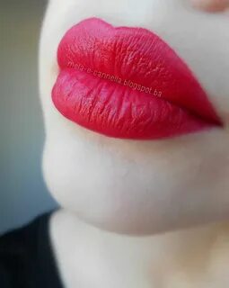 Lipstick kisses