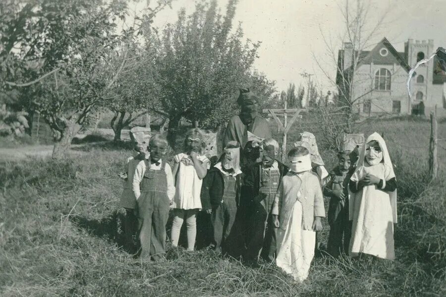 Самое жуткое фото в истории. Жуткие фотографии 20 века. Фото с жуткой предысторией.