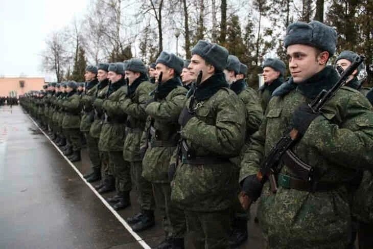 Белорусские военные. Белорусские призывники. Солдаты в части. Солдаты Беларуси.