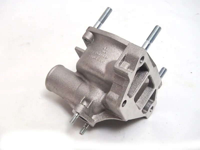 крышка помпы ваз 2101. корпус водяного насоса ваз 2107. корпус помпы ваз 2106. корпус помпы 21073-1307015. корпус водяной помпы ваз 2107.