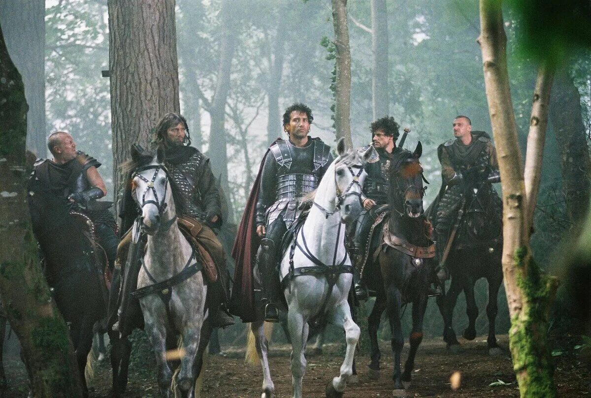 Чарли ханнэм меч короля артура. King arthur movie. King arthur movie. King arthur movie. King arthur movie.