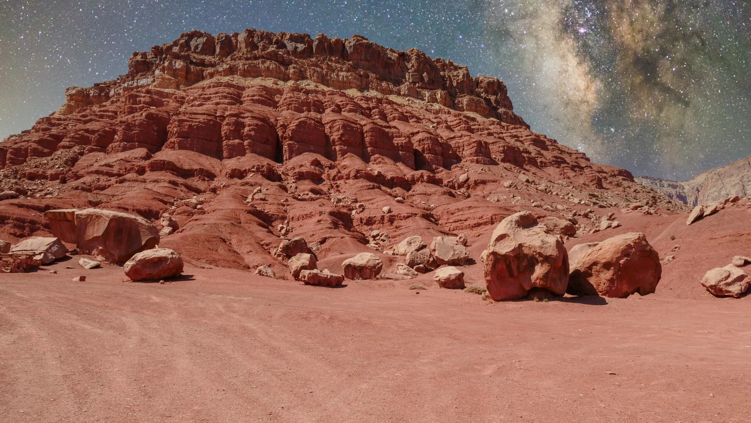 Цвет марса почему. Поверхность Марса. На Марсе. Марс фото. Снимки поверхности Марса.