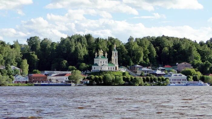Плес крепость. Плёсская крепость плёс. плес город таможня.