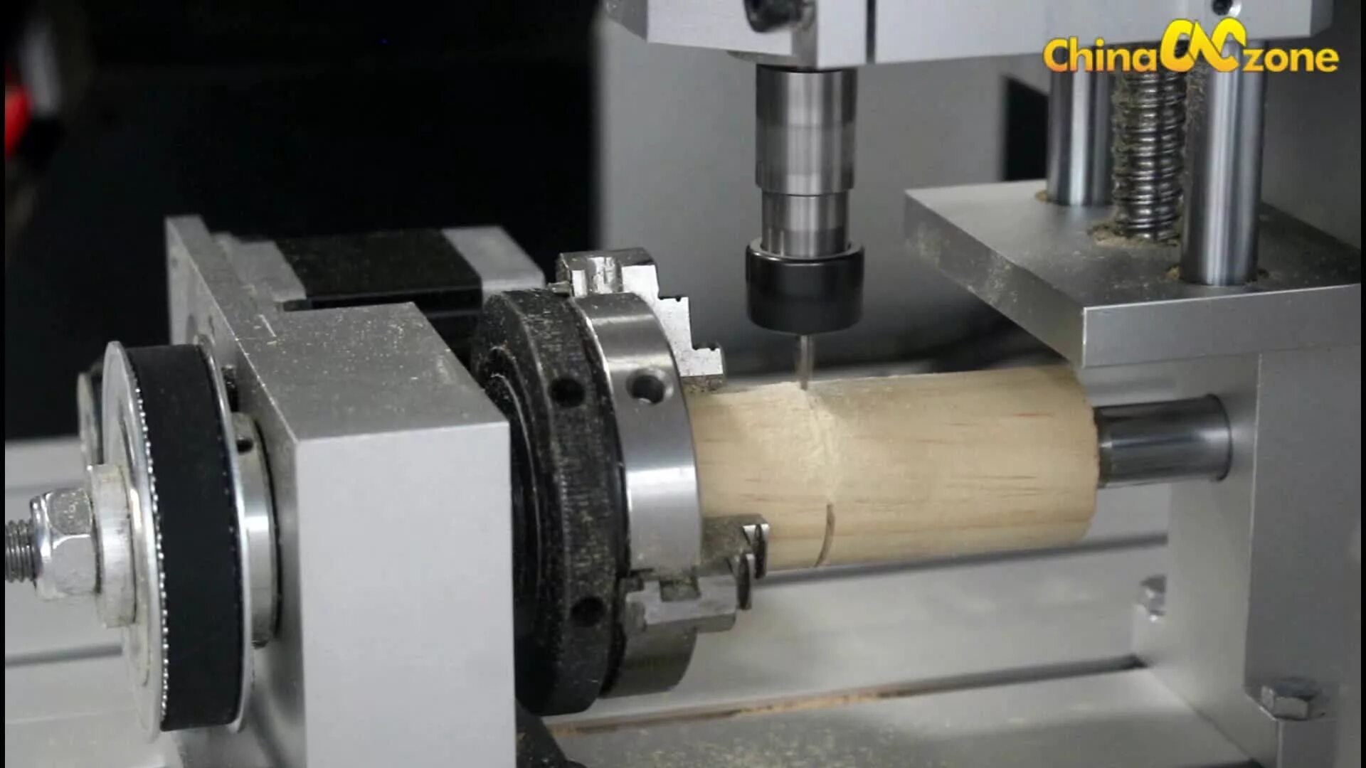 1и611 чпу с револьверной головкой. 2х осевой чпу токарный станок. Токарную ось. Mach3 токарный станок. Cnc токарный оси станка.