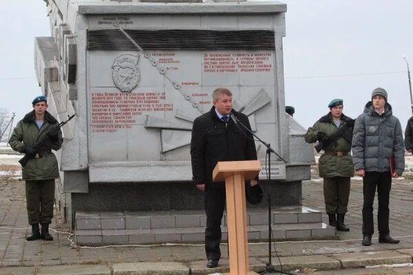 Крылов тацинский район. Тацинский танковый рейд Баданова. Мемориал прорыв Тацинская. Танк Баданова Тацинский район. Тацинский рейд Генерала Баданова.