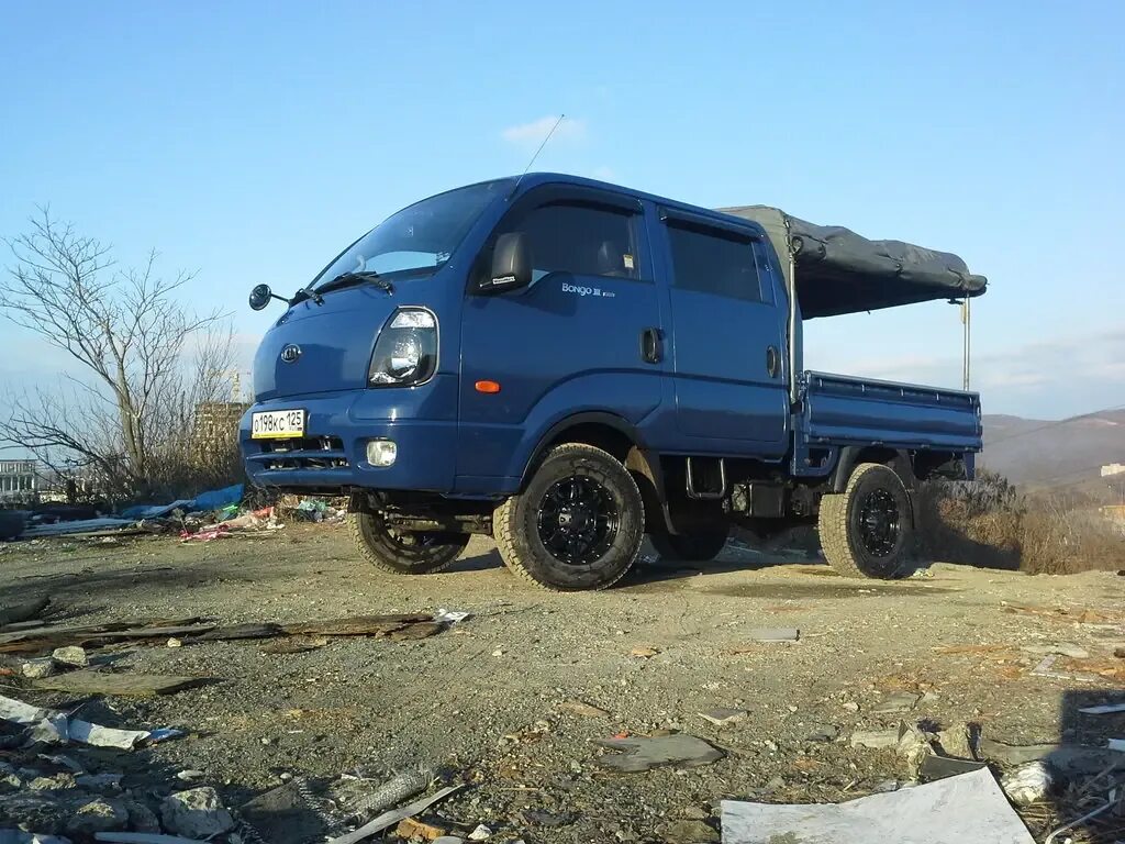 Кия бонго 4х4 двухкабинник. Kia bongo 3. Kia bongo 3 double cab бортовой. Кия бонго 4х4 двухкабинник. Kia bongo 4x4 2021.