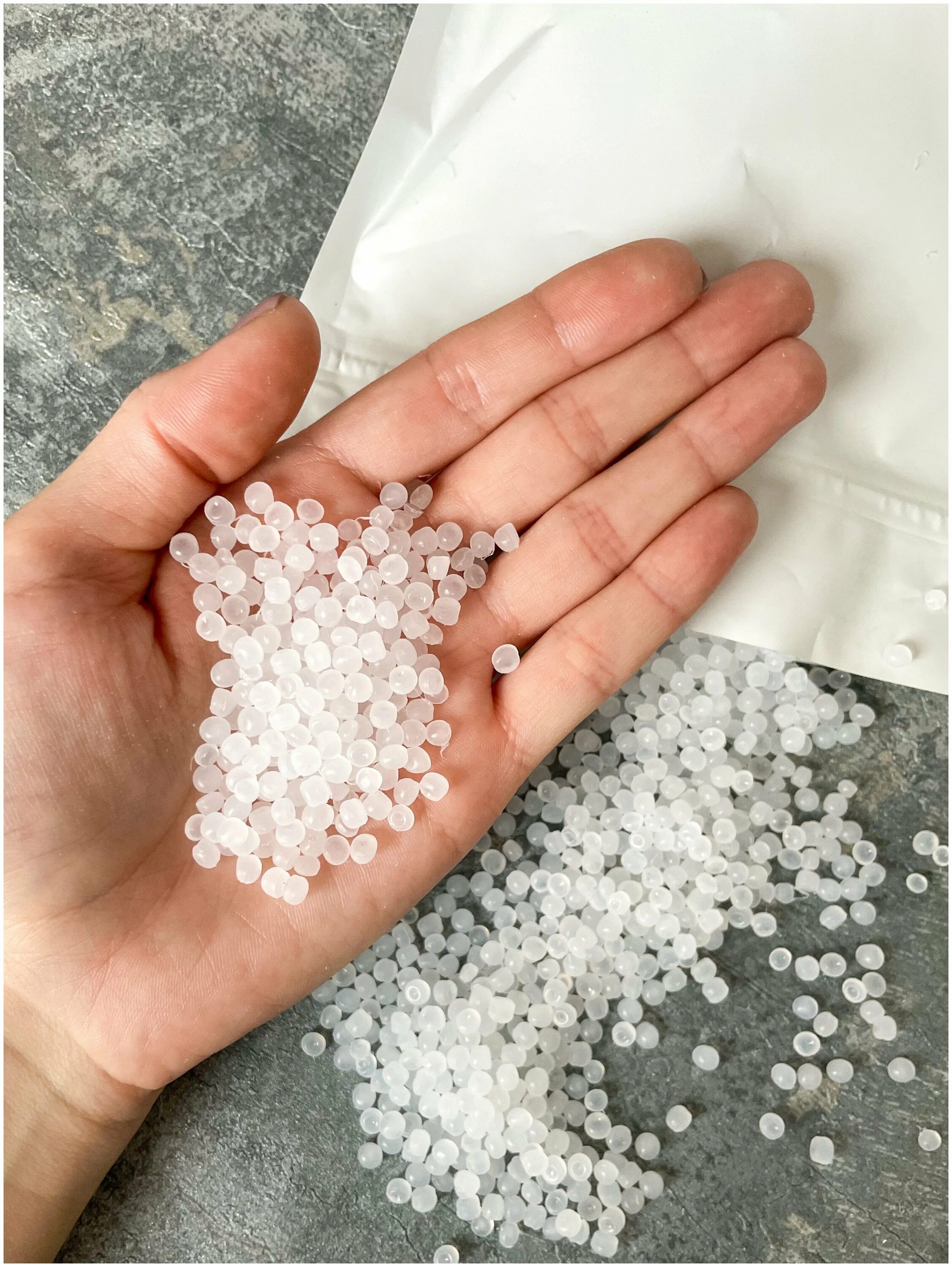 Добавки для полиэтилена. Пластиковый наполнитель для бетона. Наполнители пластмасс. Пластик гранулы. Ampacet "91620649".