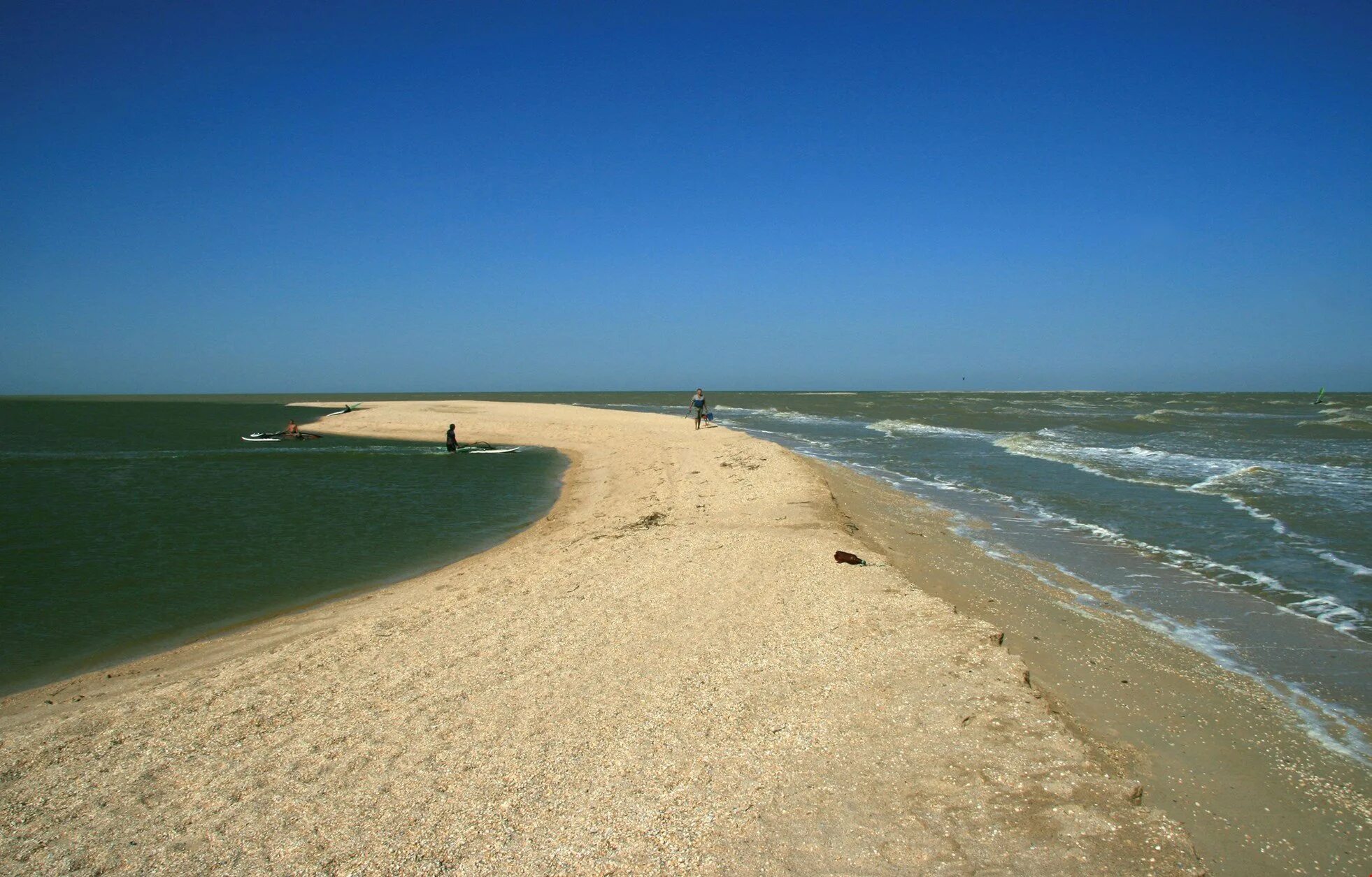 Коса долгая азовское море должанская. Коса обиточная азовское море. Должанская коса казачий берег. Глей на азовском море. Косе на берегу азовского.