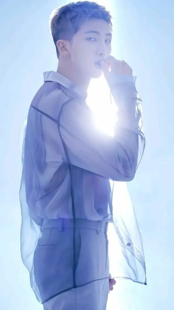 Bts demo. Бтс с одинаковыми прическами. Rm fake love. Bts demo. Bts jin epiphany.