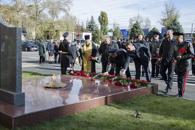 Погибшим полицейским
