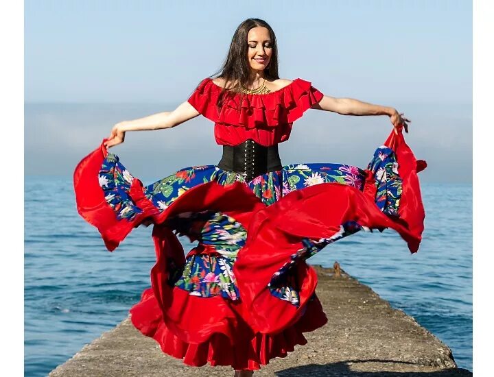 цыганское платье. платье цыганки. цыганская юбка. цыганский танцевальный костюм. цыганский костюм женский.