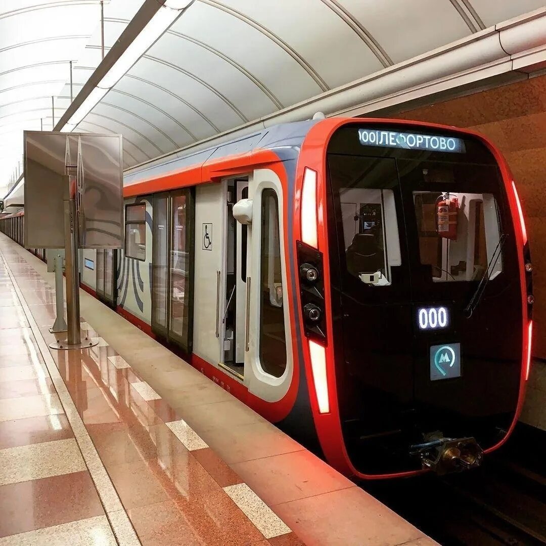 Вагон метро 81-765. Siemens velaro сапсан. Новый train. Новый train. Метровагонмаш вагоны метро москва 2020.