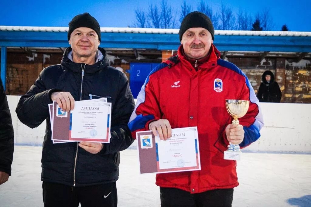 хоккейная команда заря. село сладково тюменская область. погода сладково тюменской точный прогноз. школа села сладково тюменской области. школа села сладково тюменской области.