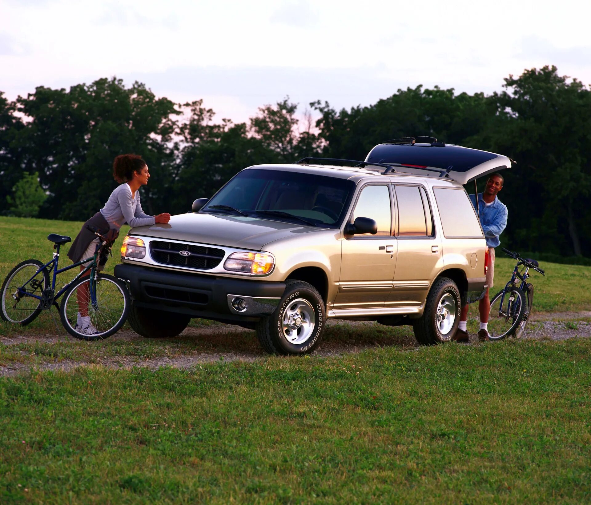 Ford explorer 2.3. Форд эксплорер 2. ford explorer 2001. форд эксплорер 2 1995. ford explorer 1995.