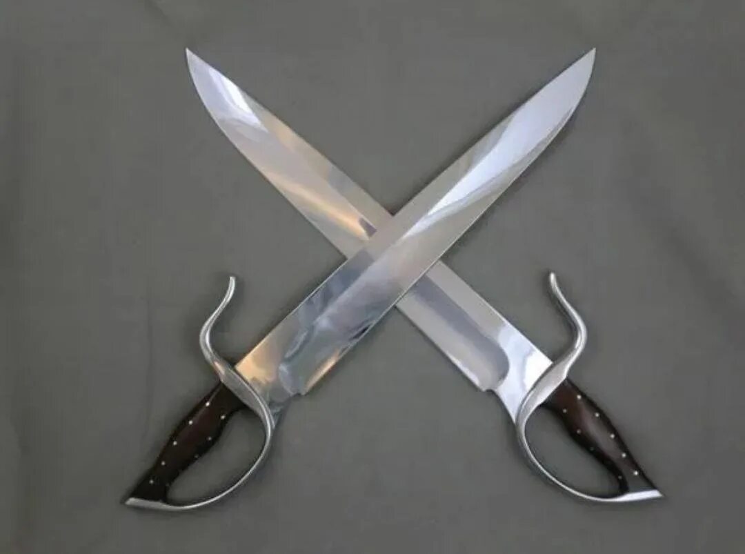 Фальшион-скимитар. Orcrist sword. Парные кинжалы. Скимитар парные клинки. Парные клинки из драгон эйдж.
