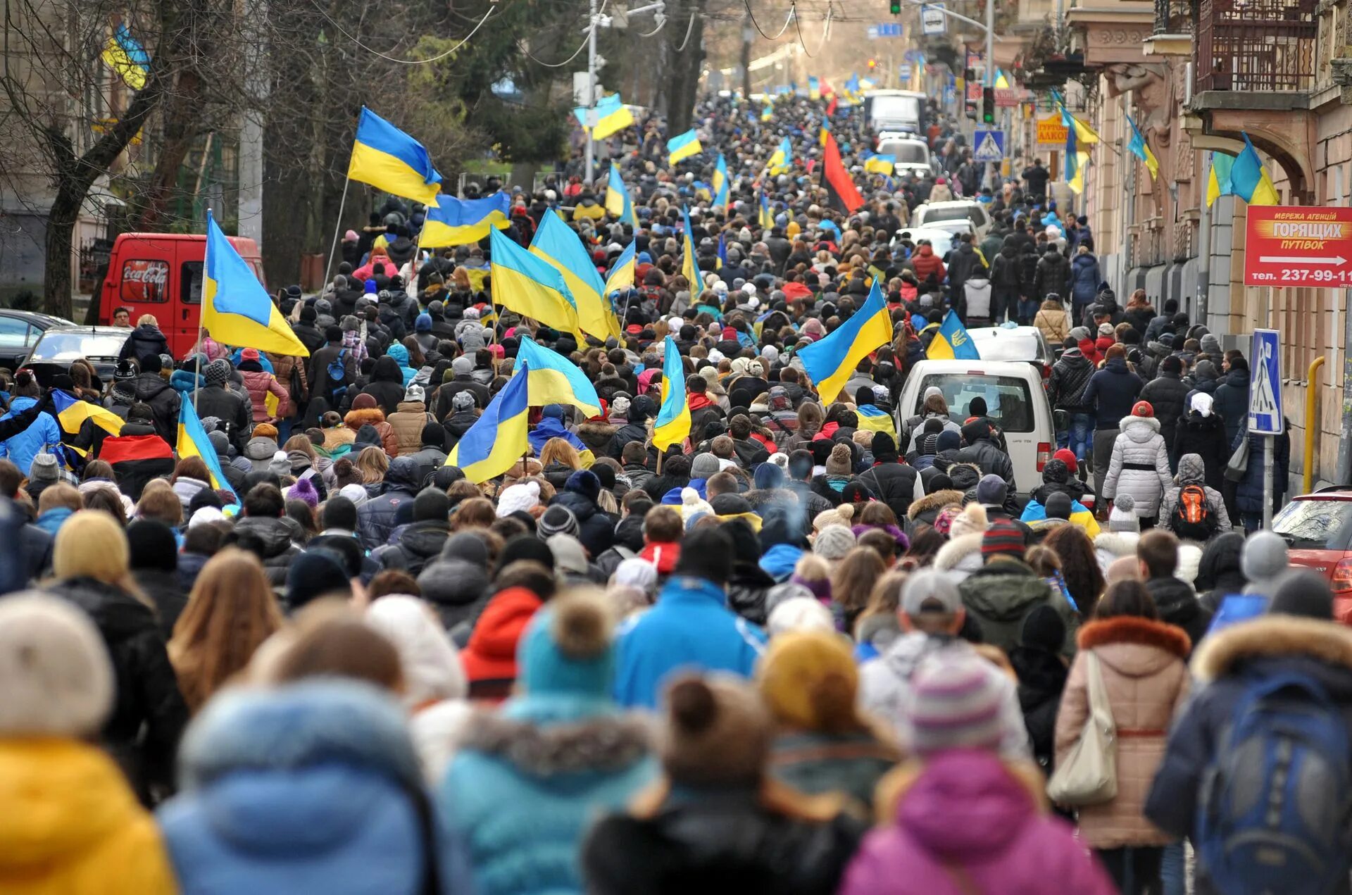 Митинги в Украине 2014. Протесты в Украине. Украина толпа. Майдан митинг.