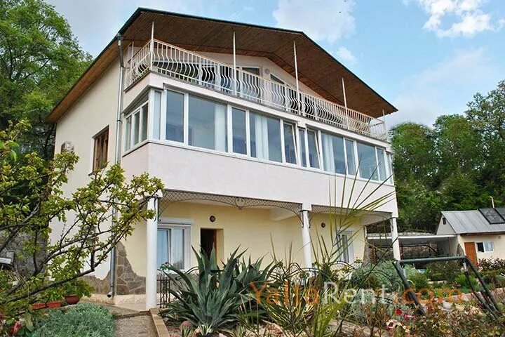 Ялта ул виноградная 20 сваты. Крым ялта виноградная 20 гостиница. Крым ялта виноградная 20. Массандра ялта сваты. Ялта улица виноградная дом 20.