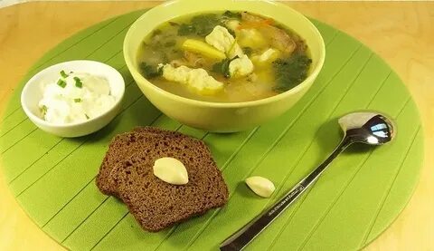 Суп из крапивы с яйцом и картофелем