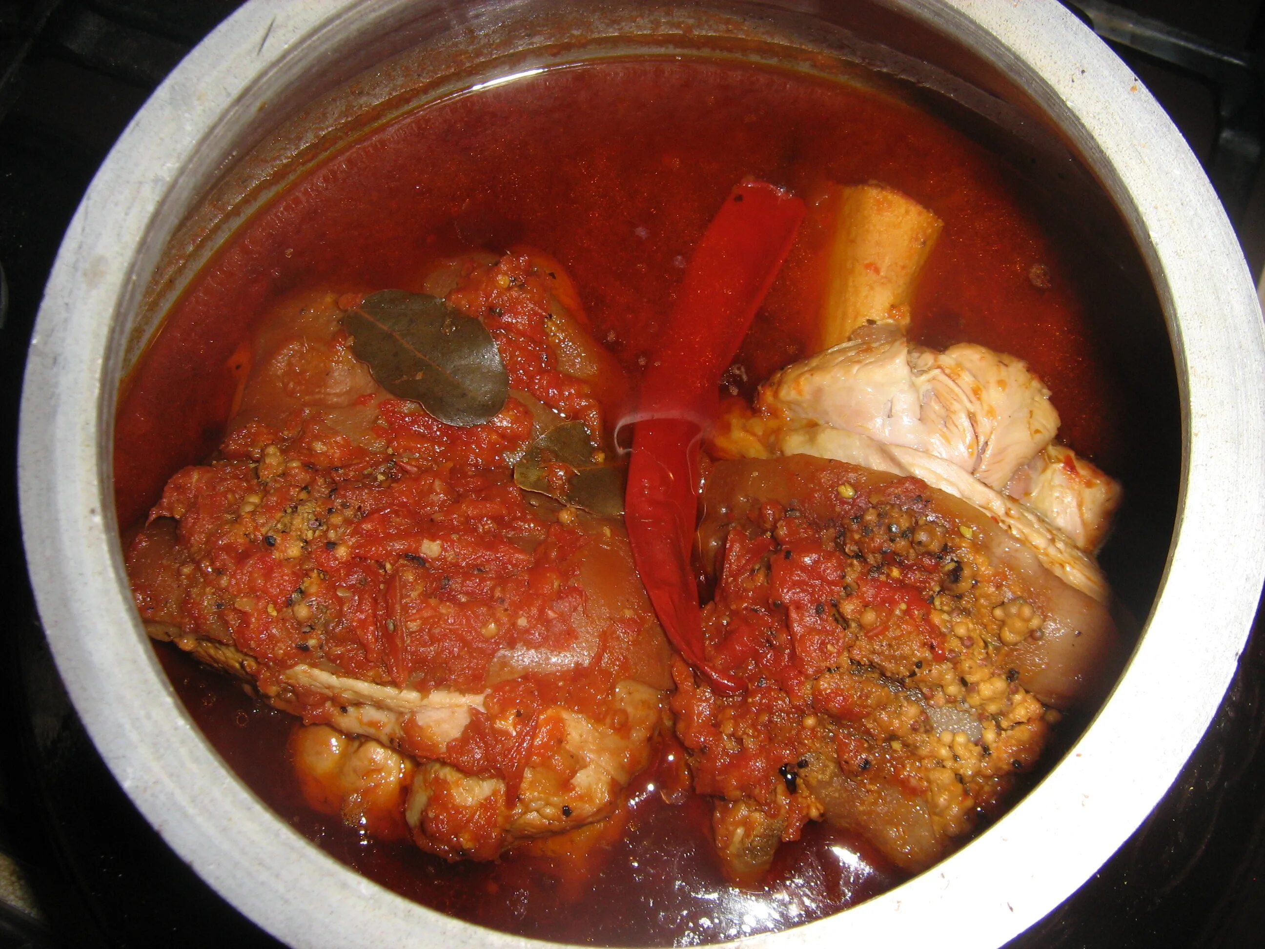Мясо в афганском казане рецепты на плите. Мясо в афганском казане. блюда для афганского казана. мясные блюда в афганском казане. баранина в афганском казане.