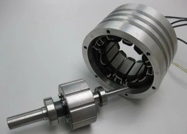 Ротор из магнита. Синхронный бесколлекторный электродвигатель. Генератор для ветряка на неодимовых магнитах. Ротор на магнитах. Ротор на магнитах.